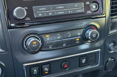 2022 Nissan Titan SV