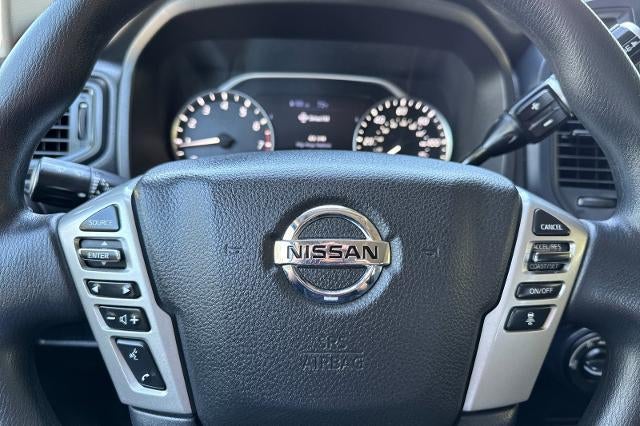 2022 Nissan Titan SV