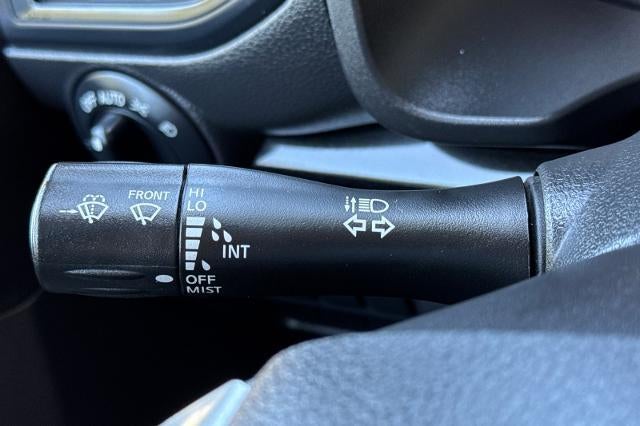 2022 Nissan Titan SV