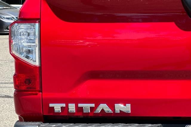 2022 Nissan Titan SV