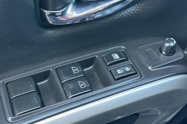 2022 Nissan Titan SV