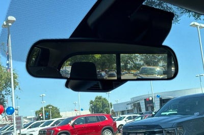 2022 Nissan Titan SV