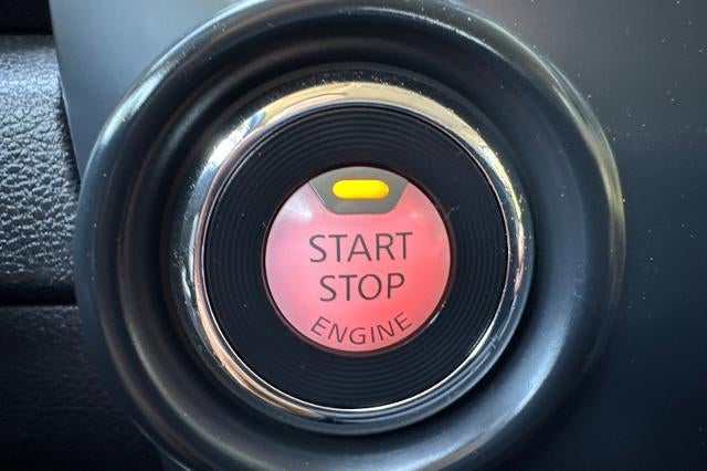 2022 Nissan Titan SV