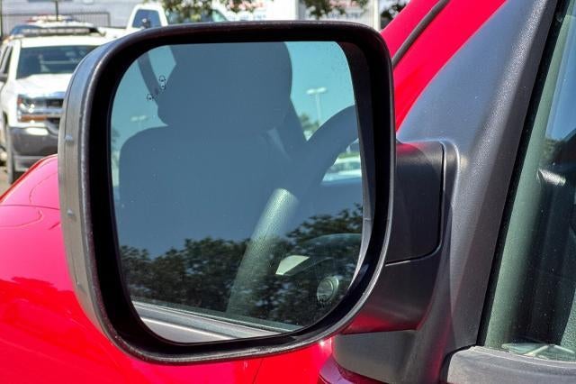 2022 Nissan Titan SV