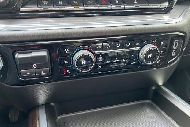 2024 Chevrolet Silverado 3500 HD High Country