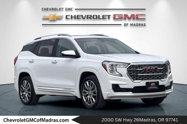 2023 GMC Terrain Denali AWD's photo