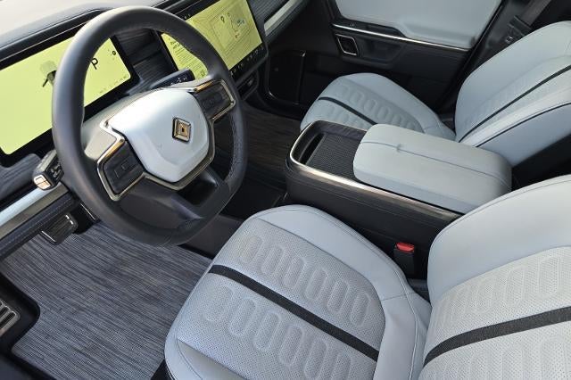 2023 RIVIAN R1S Adventure