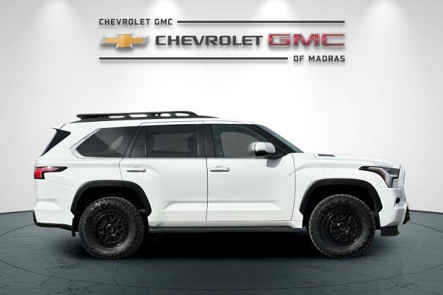 2024 Toyota Sequoia SR5