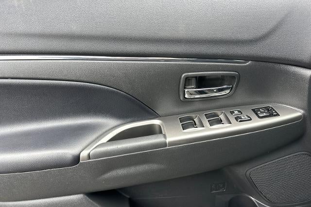 2024 Mitsubishi Outlander Sport S