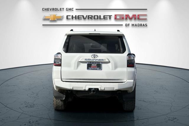 2022 Toyota 4Runner SR5