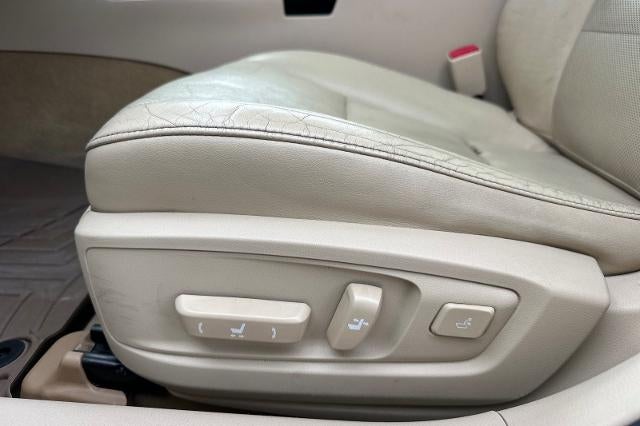 2013 Lexus ES 300h Hybrid