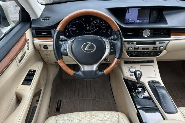 2013 Lexus ES 300h Hybrid