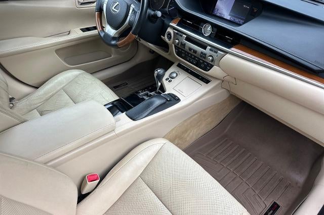 2013 Lexus ES 300h Hybrid