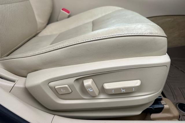 2013 Lexus ES 300h Hybrid