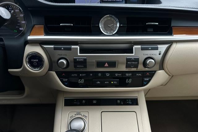 2013 Lexus ES 300h Hybrid