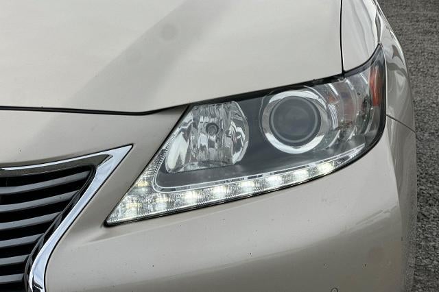 2013 Lexus ES 300h Hybrid