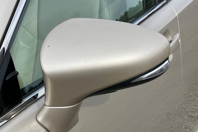 2013 Lexus ES 300h Hybrid