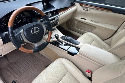 2013 Lexus ES 300h Hybrid