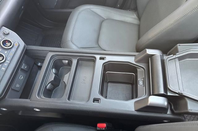 2024 Land Rover Defender V8