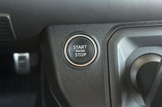 2024 Land Rover Defender V8