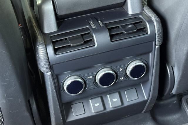 2024 Land Rover Defender V8