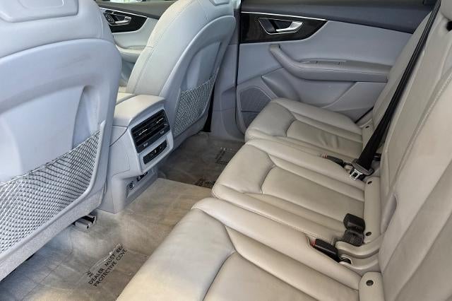 2023 Audi Q7 Premium Plus