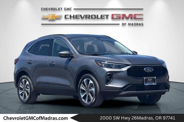 2025 Ford Escape Platinum AWD's photo