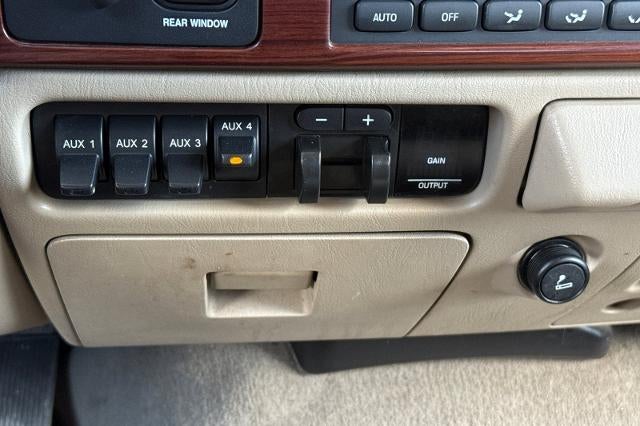 2006 Ford Super Duty F-350 SRW XL