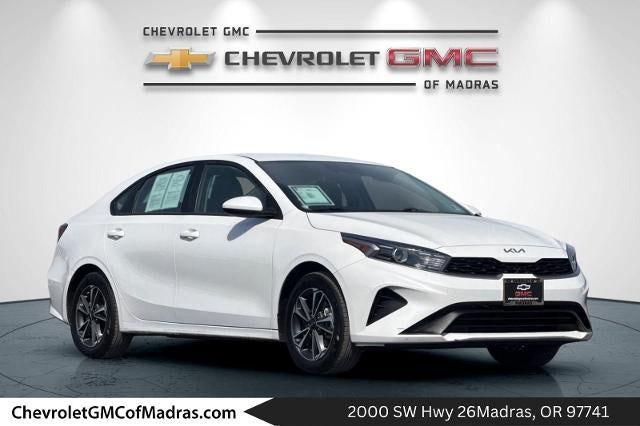 2024 Kia Forte LXS AT's photo