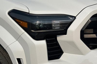 2026 Toyota Tacoma 4WD SR5