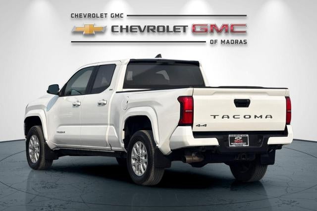 2026 Toyota Tacoma 4WD SR5