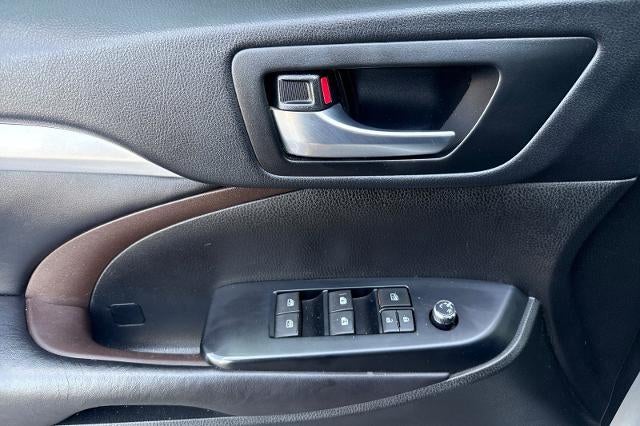 2018 Toyota Highlander SE