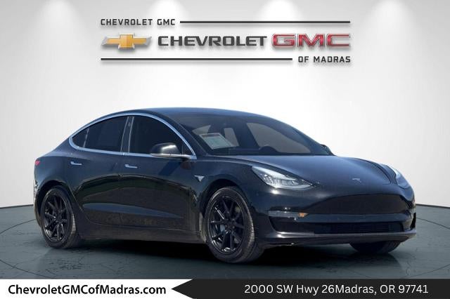 2019 Tesla Model 3 Rear-Wheel Drive Mid Range's photo