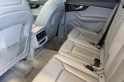 2023 Audi Q7 Premium Plus