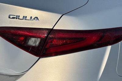 2023 Alfa Romeo Giulia BASE